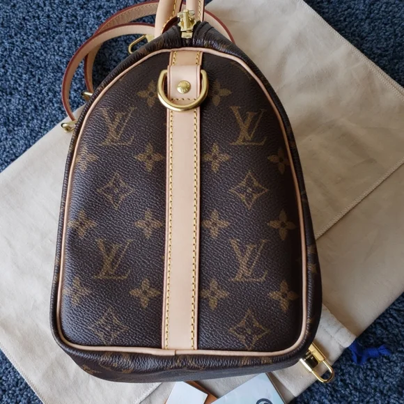 Louis Vuitton Monogram Speedy Bandouliere 25 - Picture 7 of 11